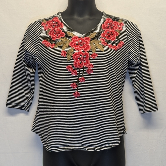 Cathy Daniels Half-Sleeve Striped Shirt with Embroidered Floral Design VTG - Picture 1 of 8